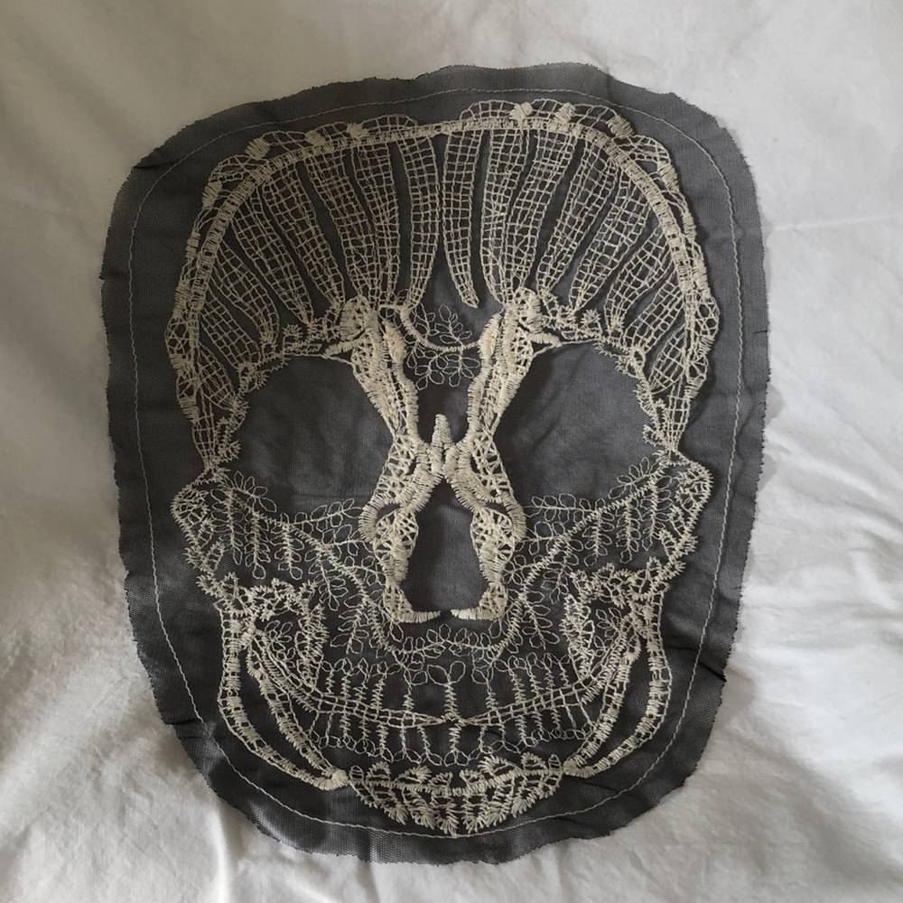 Italian lace skull